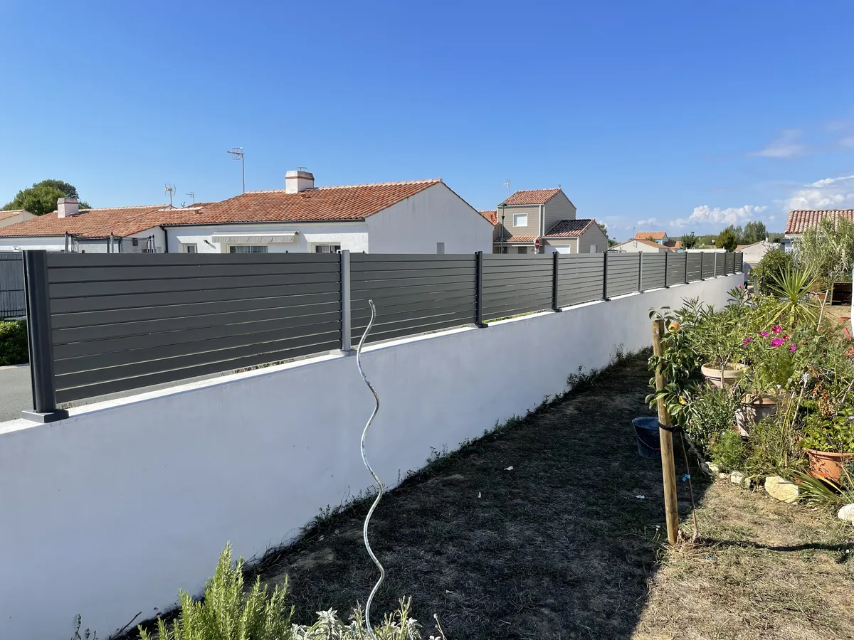 Réalisation de clôtures par Atlantic Passion Jardin, paysagiste à Longeville-sur-Mer